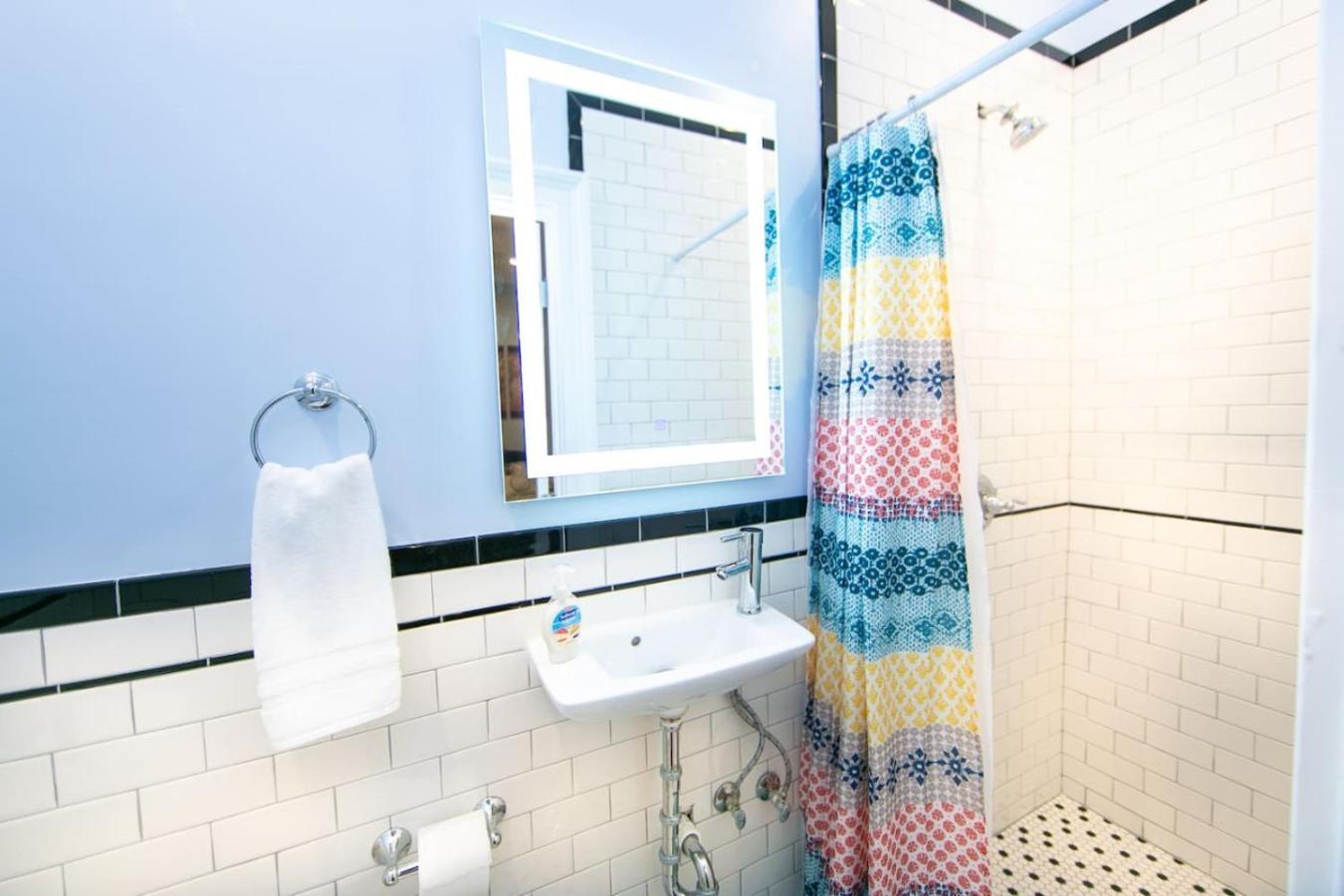 Elysian Historic - 4 Bed-4 Ensuite Baths